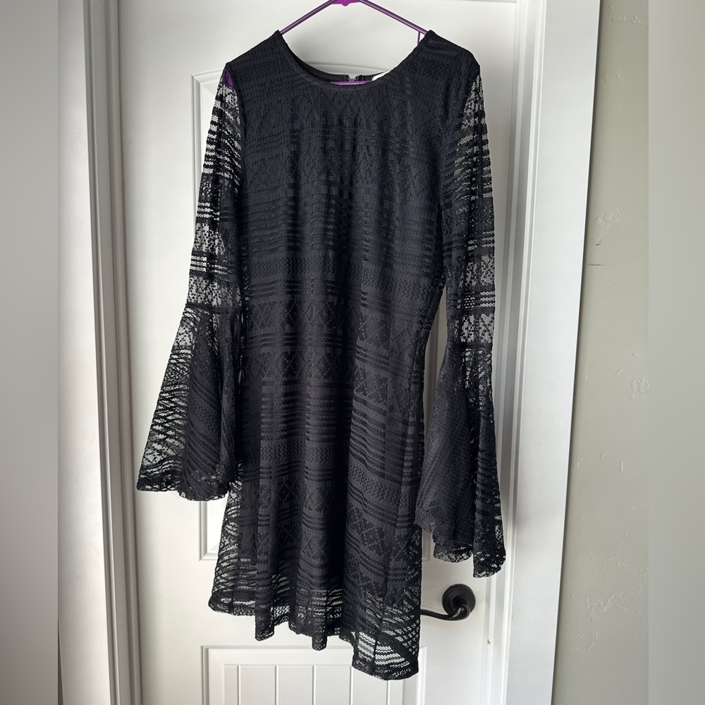 Lovely black dress. Like new— worn once.